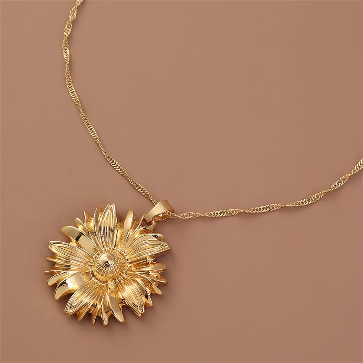 18K Gold-Plated Mum Pendant Necklace