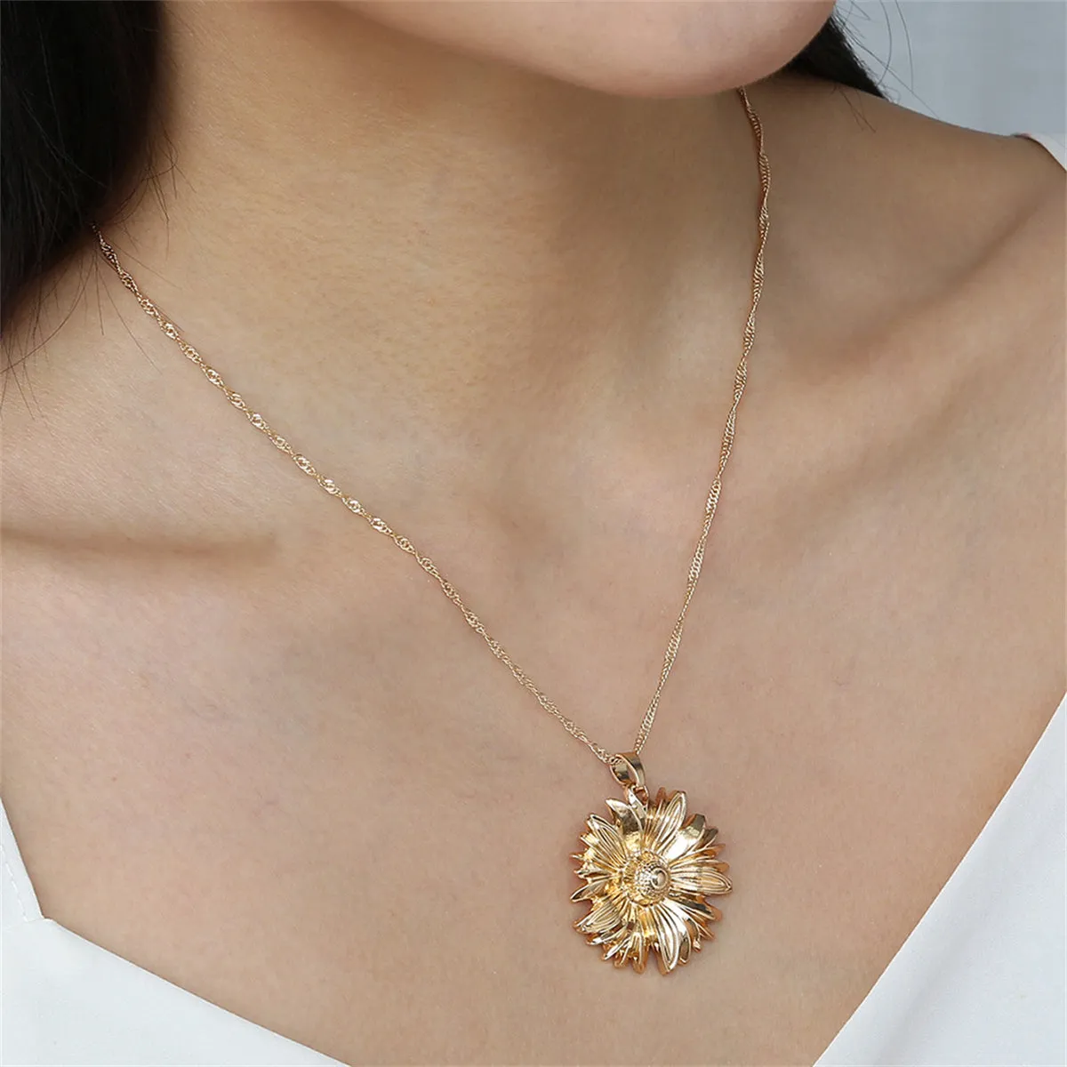 18K Gold-Plated Mum Pendant Necklace