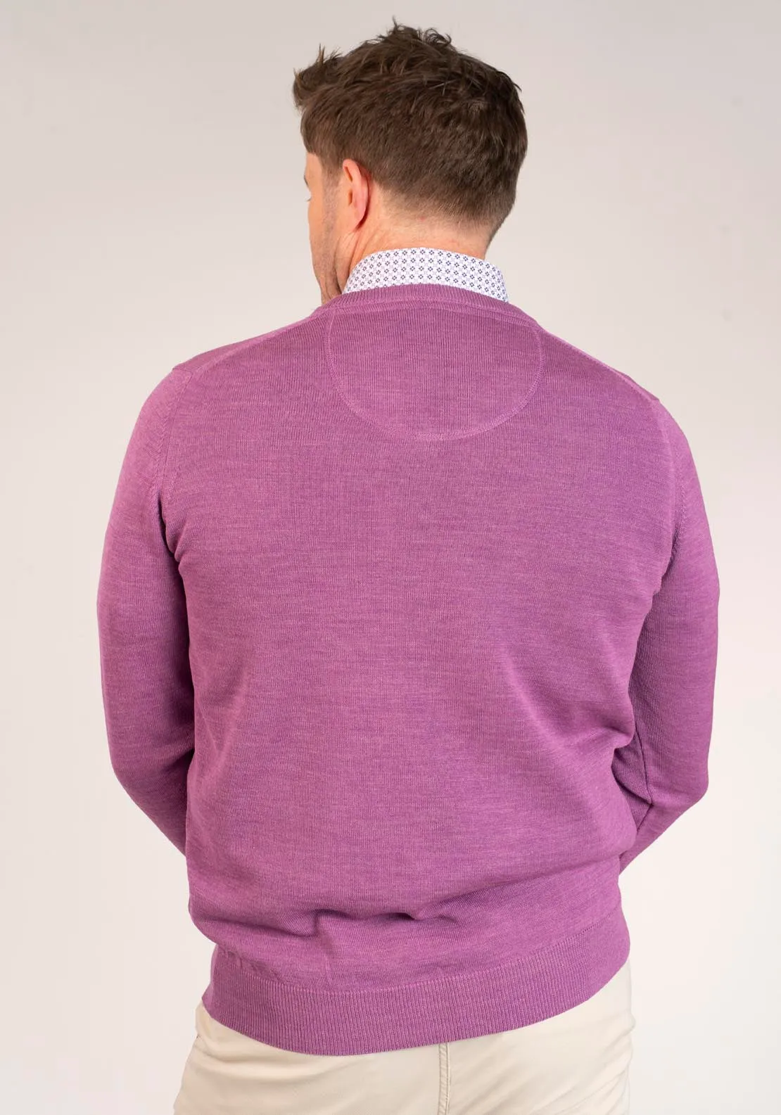 50/50 Fine Merino Wool & Acrylic V-Neck Knit - Mauve
