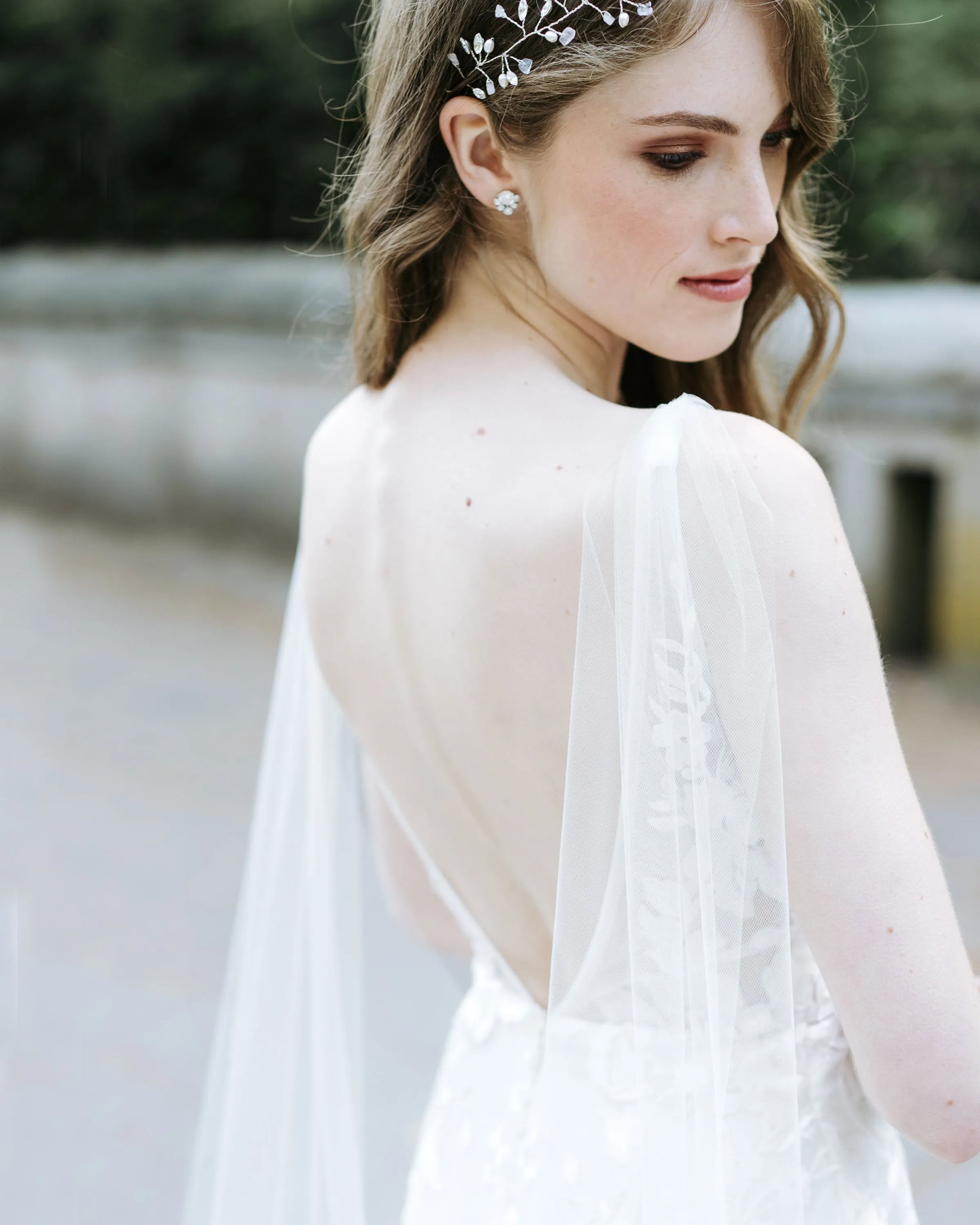 Aster Cape Veil