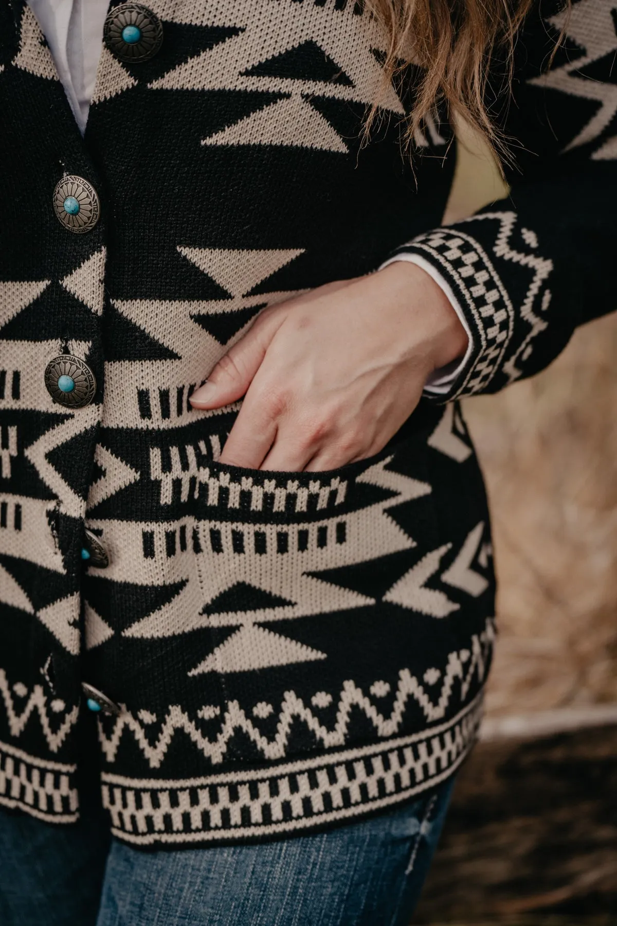 'Bandera' Black and Ivory Aztec Cardigan (M & L ONLY)
