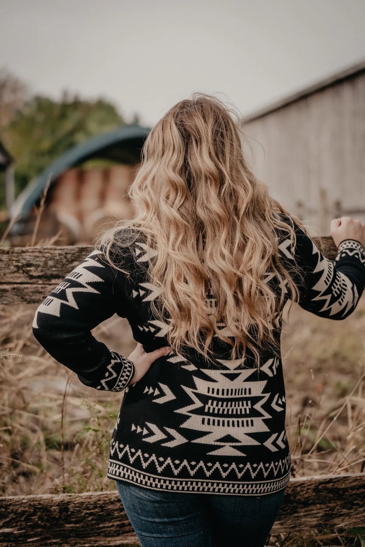 'Bandera' Black and Ivory Aztec Cardigan (M & L ONLY)