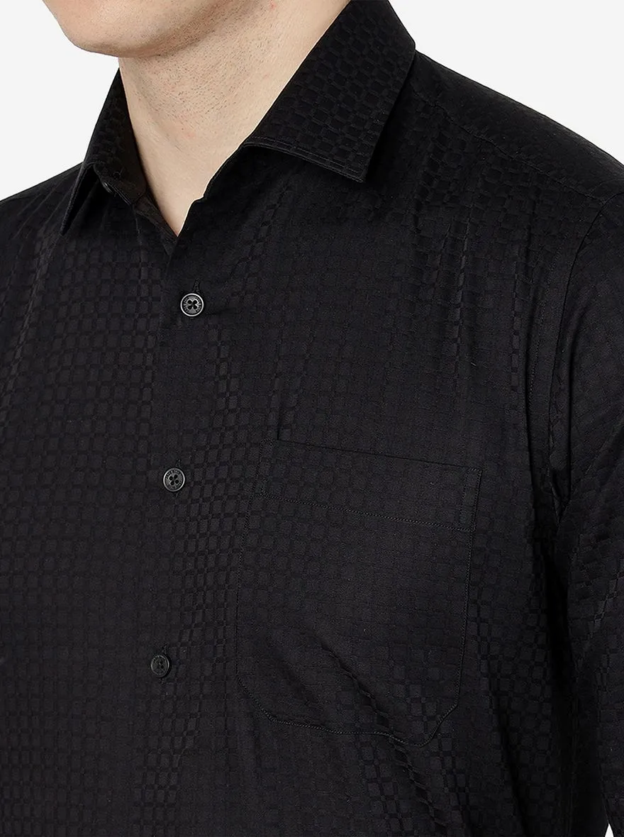 Black Solid Slim Fit Formal Shirt | JadeBlue