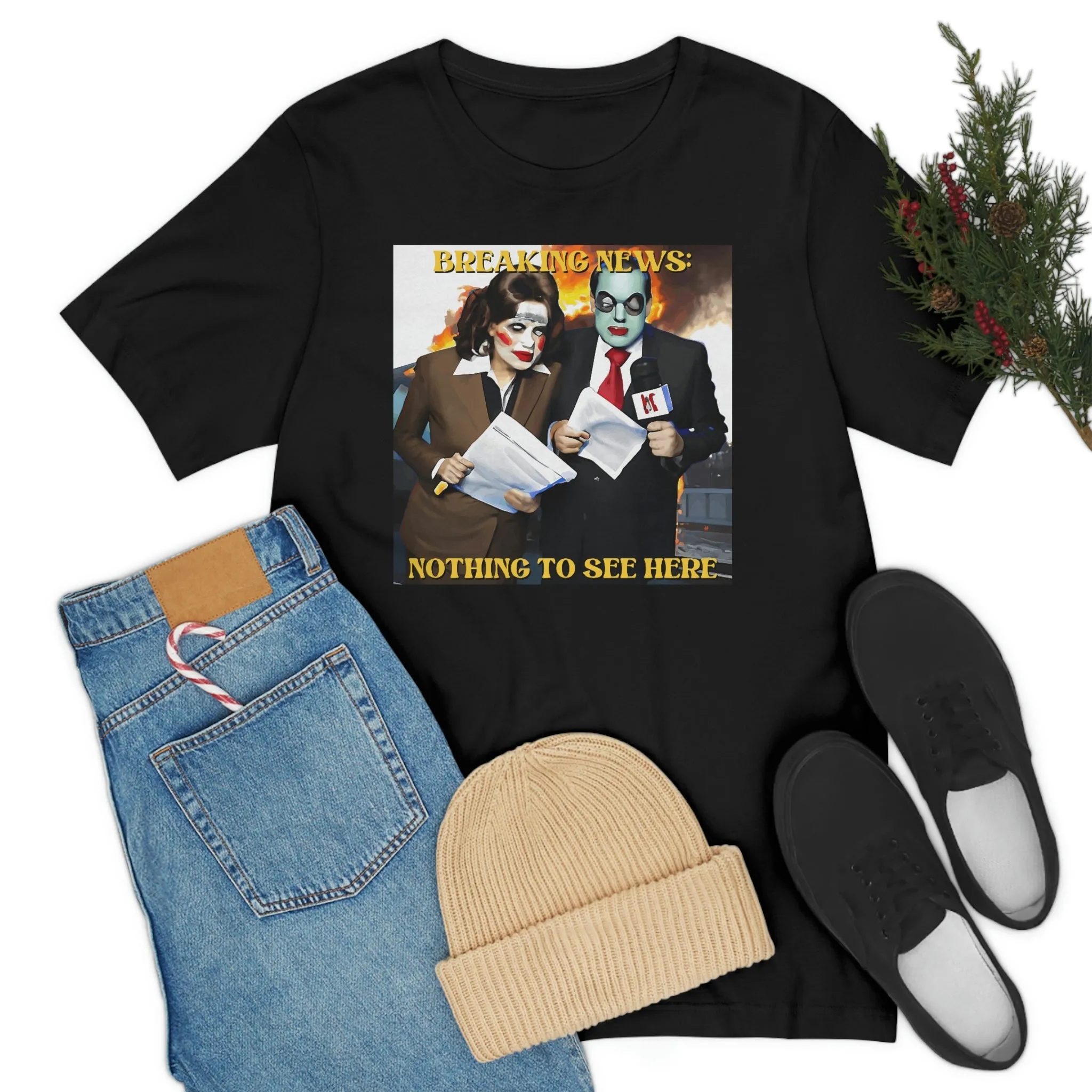 Breaking News: Nothing To See Here Short Sleeve Tee