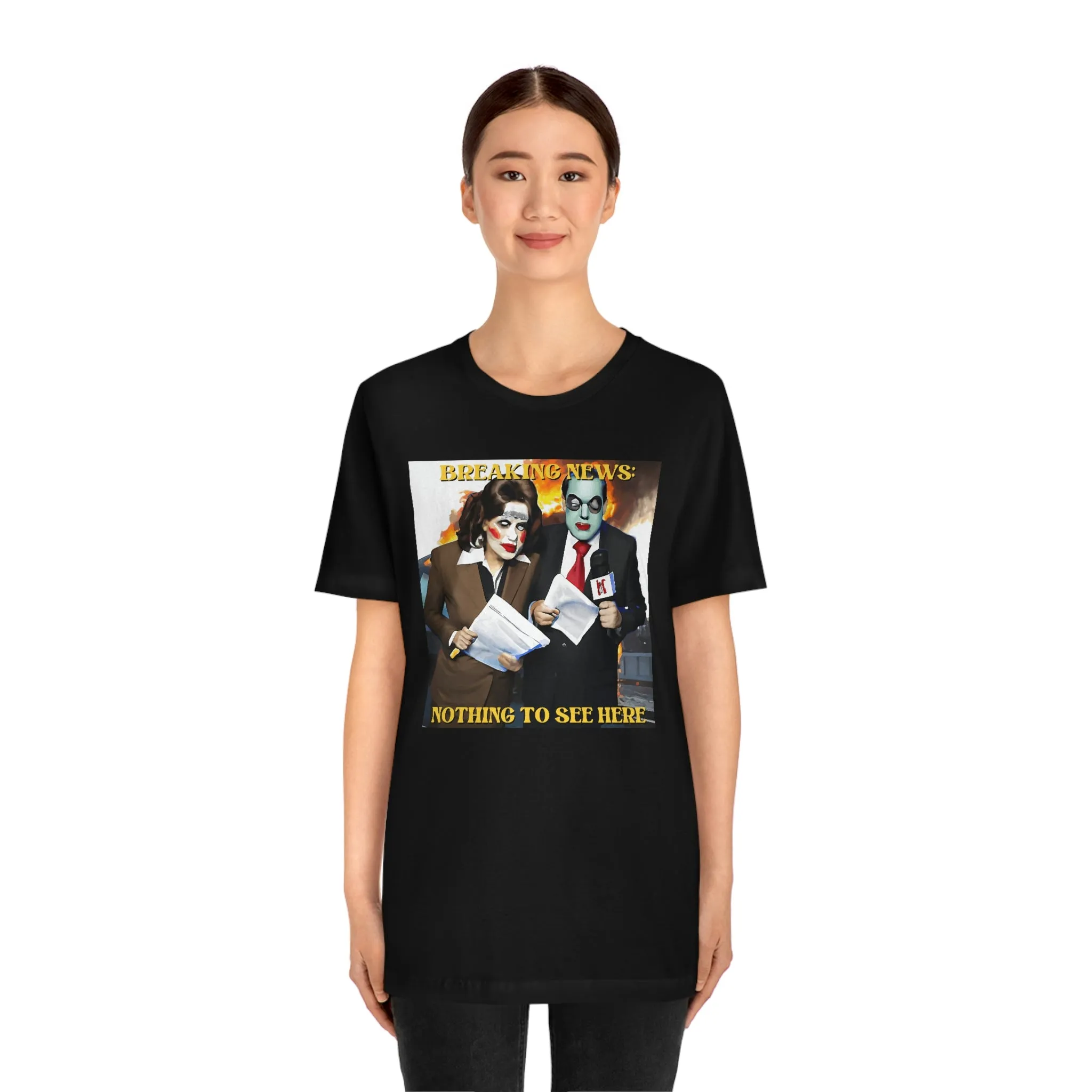 Breaking News: Nothing To See Here Short Sleeve Tee