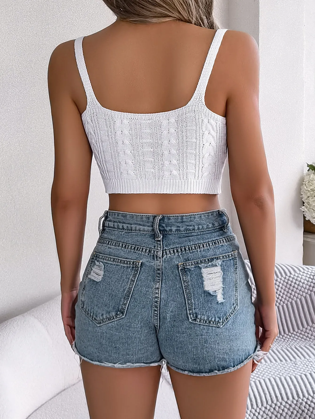 Elegant V-Neck Knit Textured Crop Top for Effortless Spring/Summer Style