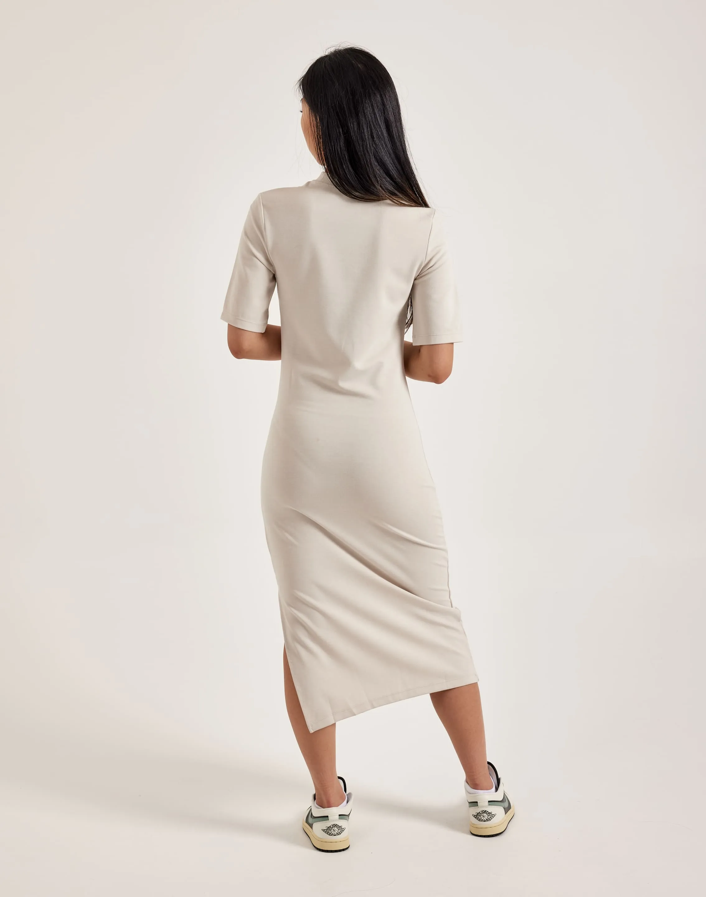 Nike Essential Tight Midi Dress