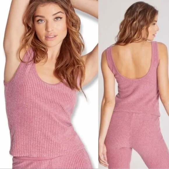 NWT Wildfox Kylie Ribbed Brushed Knit Sweater Tank Top Ruby Size Medium