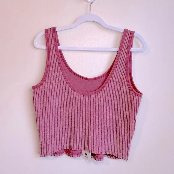 NWT Wildfox Kylie Ribbed Brushed Knit Sweater Tank Top Ruby Size Medium