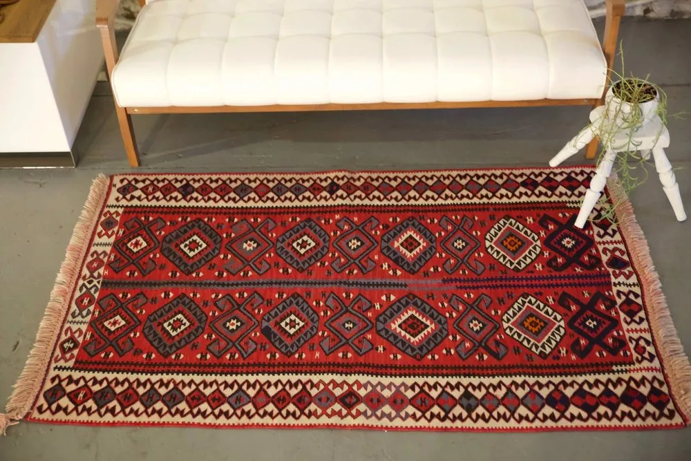 Old Van Kilim 3.3ftx5.6ft