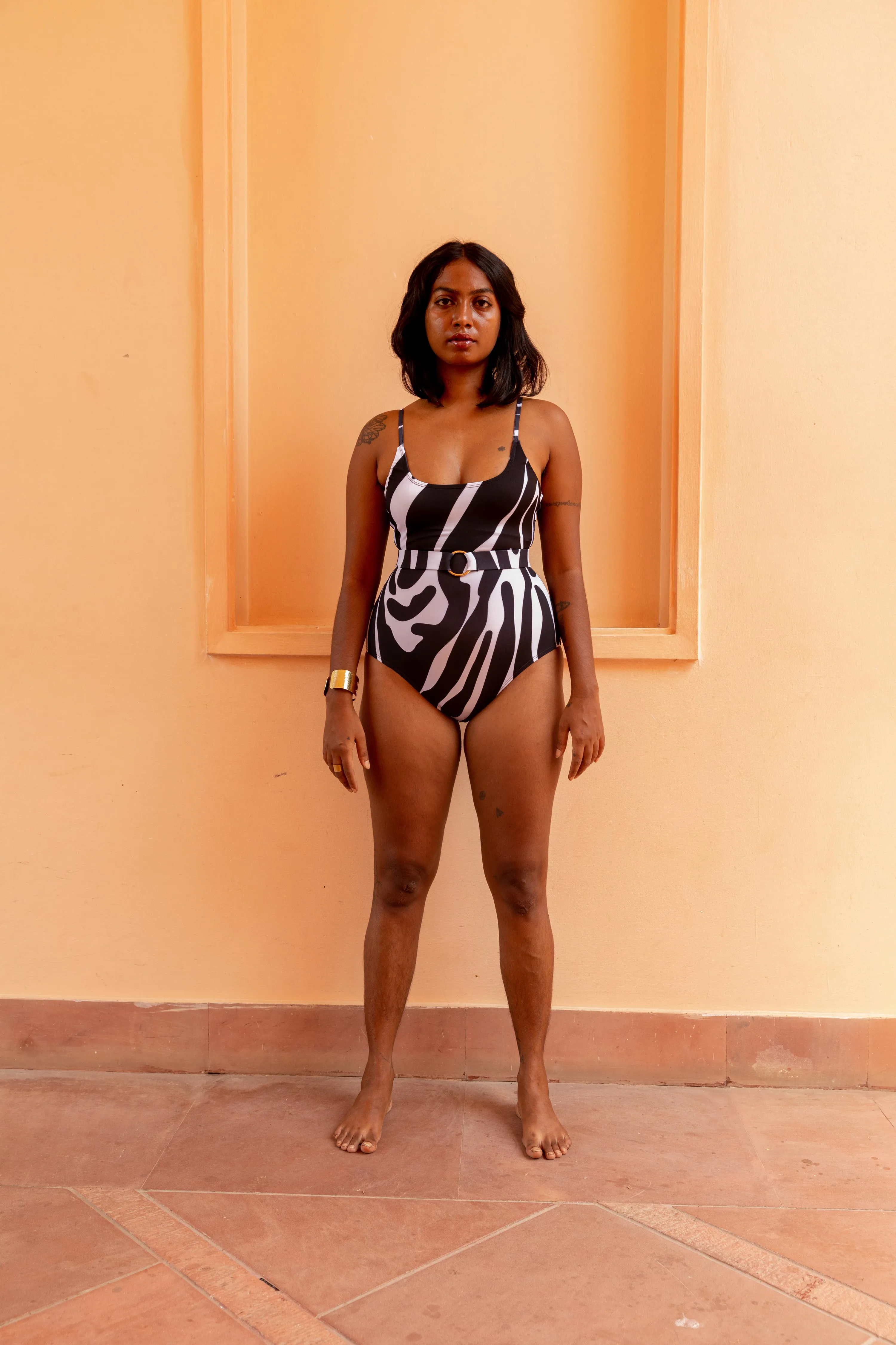 One Piece Swimsuit with Removable Belt- Noir Wave