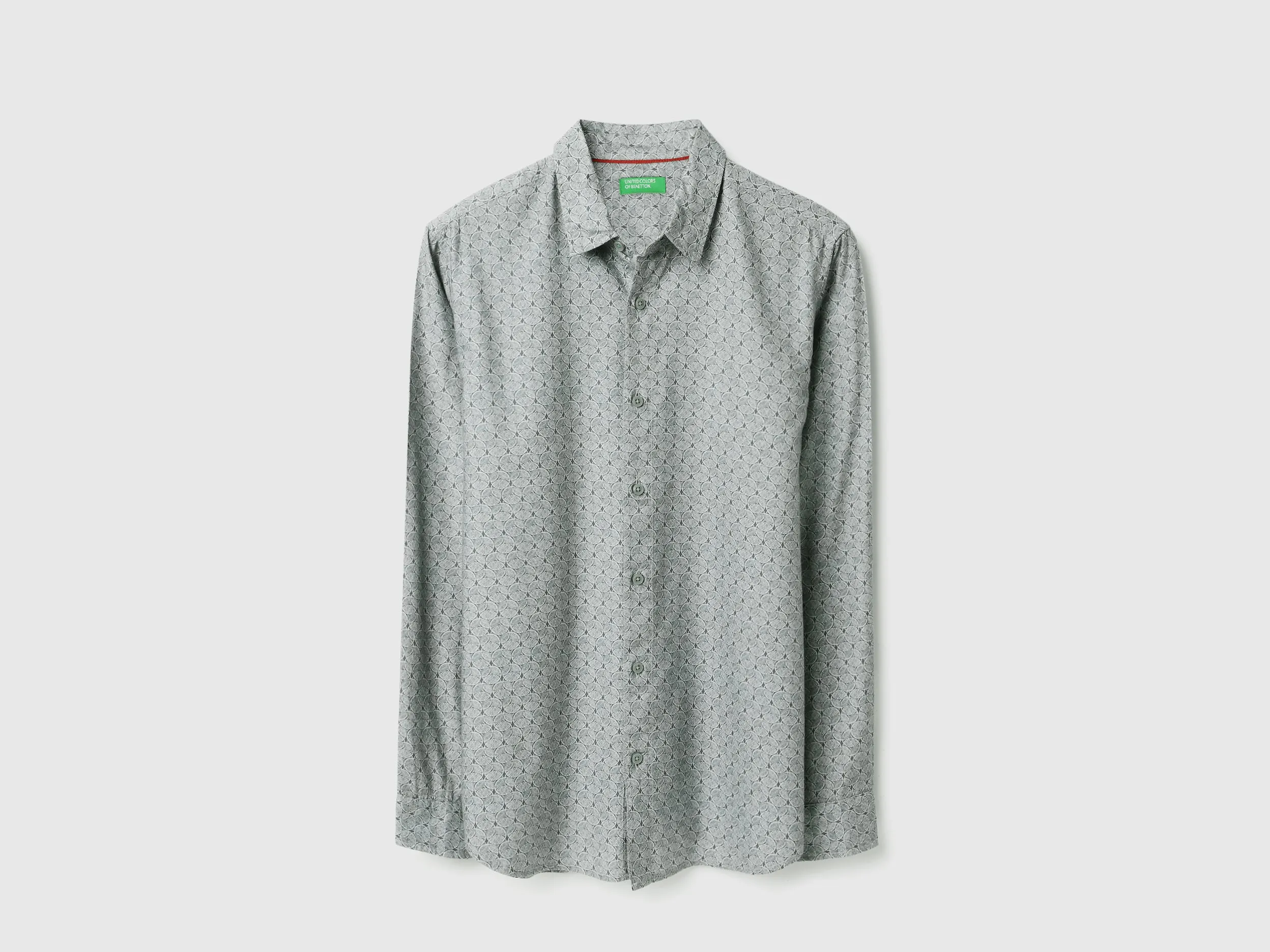 Regular Fit Spread Collar Printed Shirts