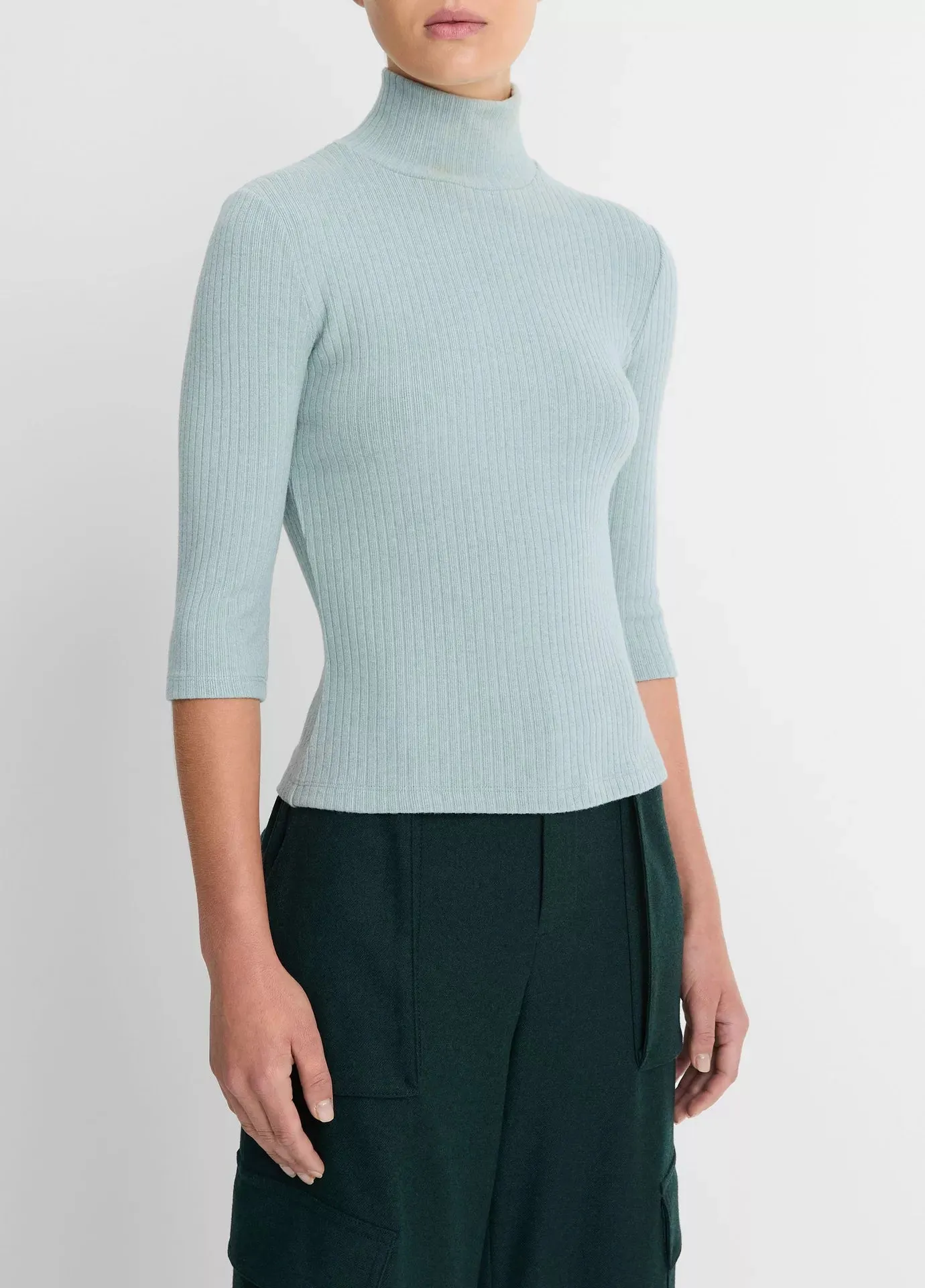 RIBBED TURTLENECK TOP
