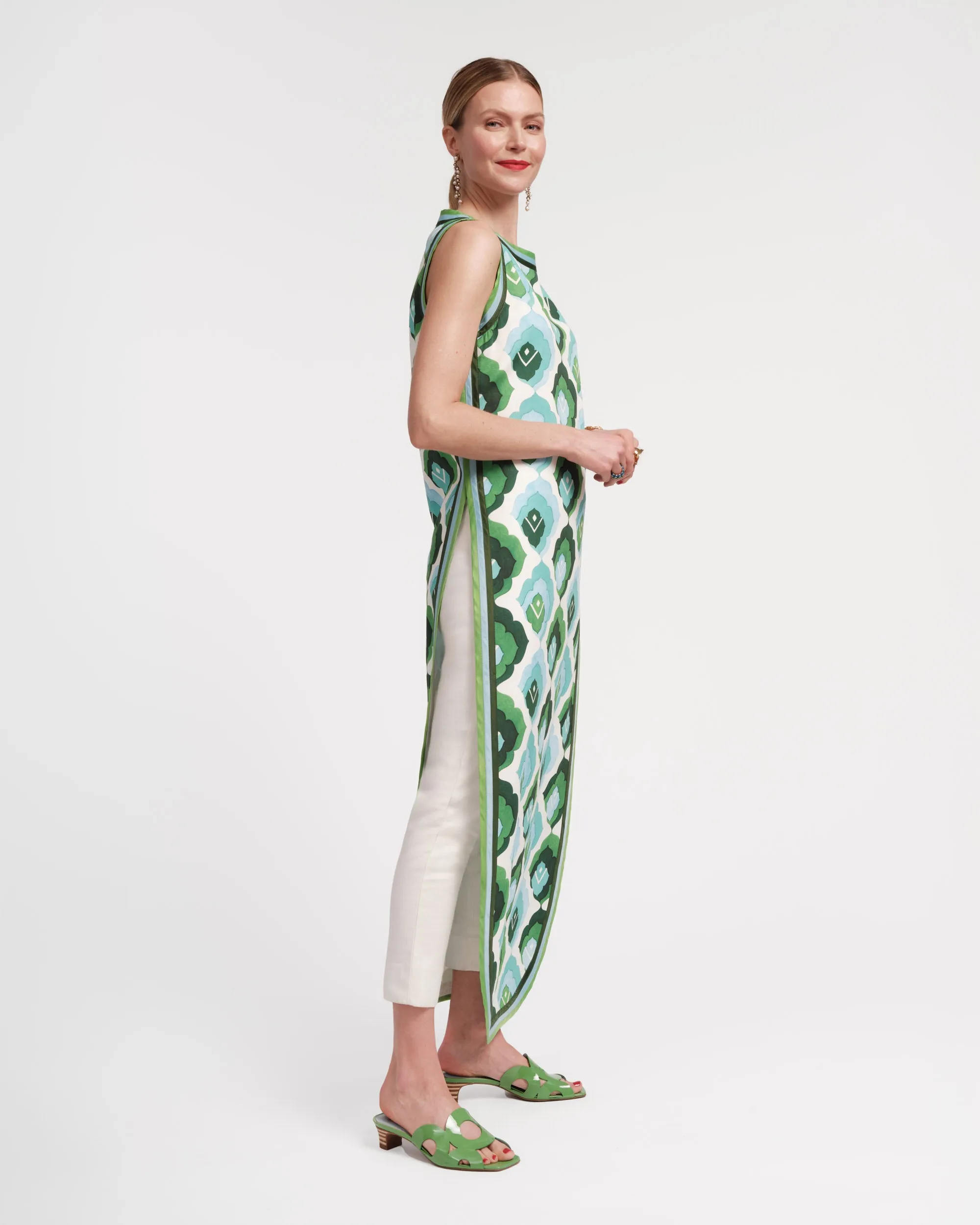Sabrina Top - Graphic Leaf