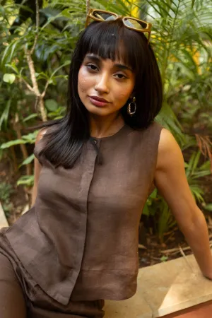 The Linen Sleeveless Shirt