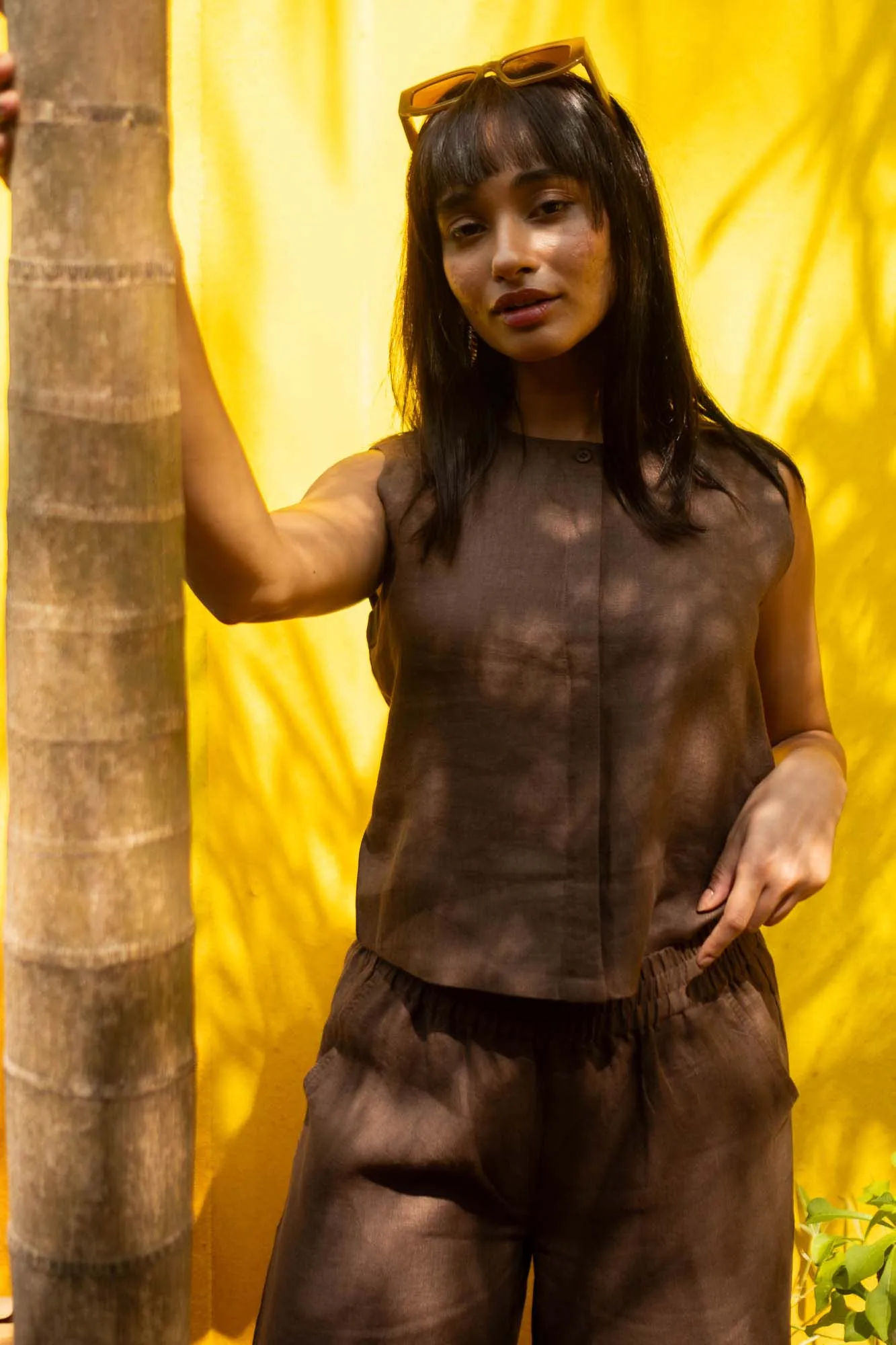 The Linen Sleeveless Shirt