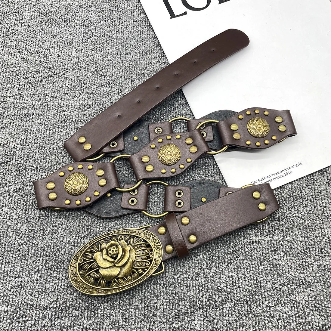 Vintage Western-Inspired Riveted Wide Belt with Ornate Buckle Design