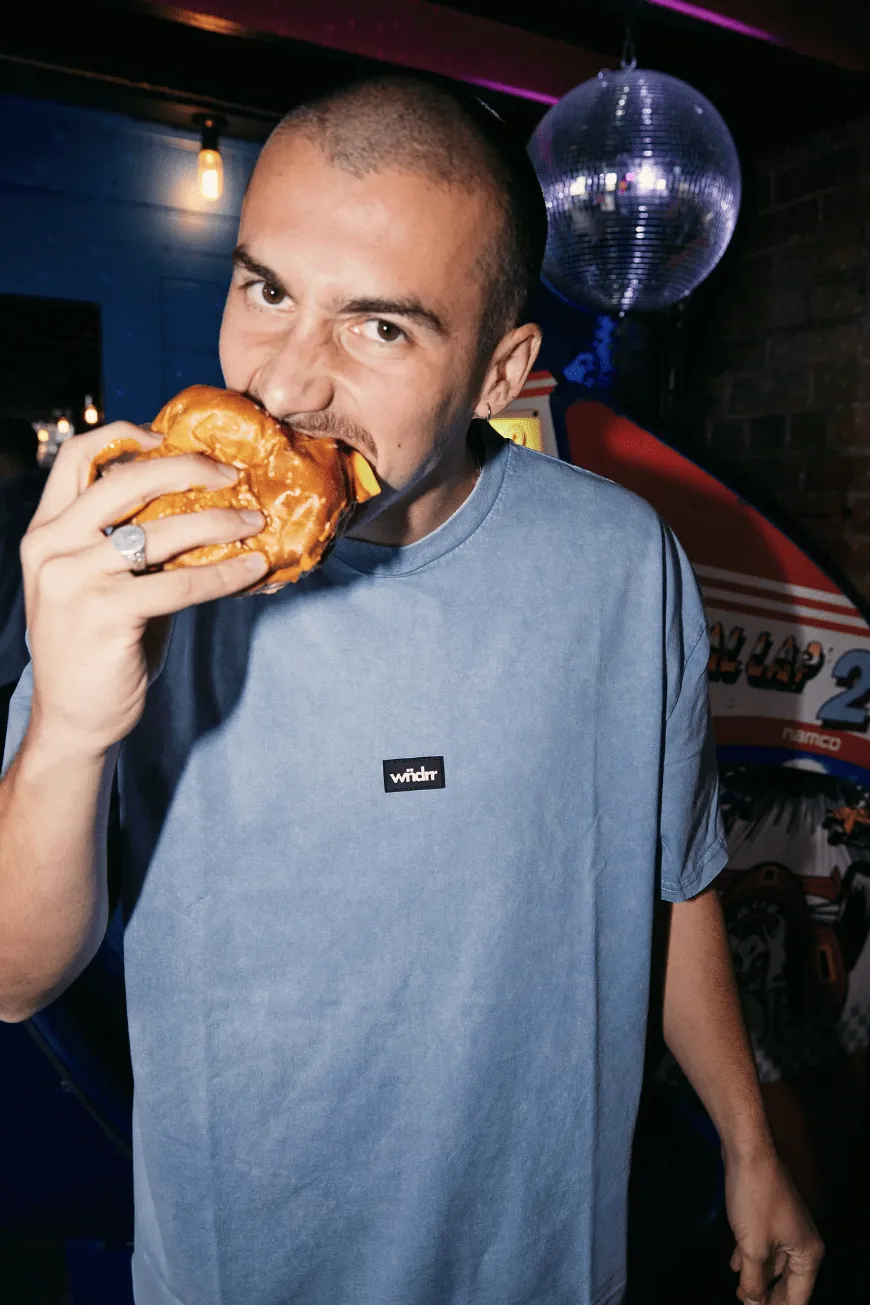 WNDRR HOXTON VINTAGE FIT TEE - WASHED BLUE