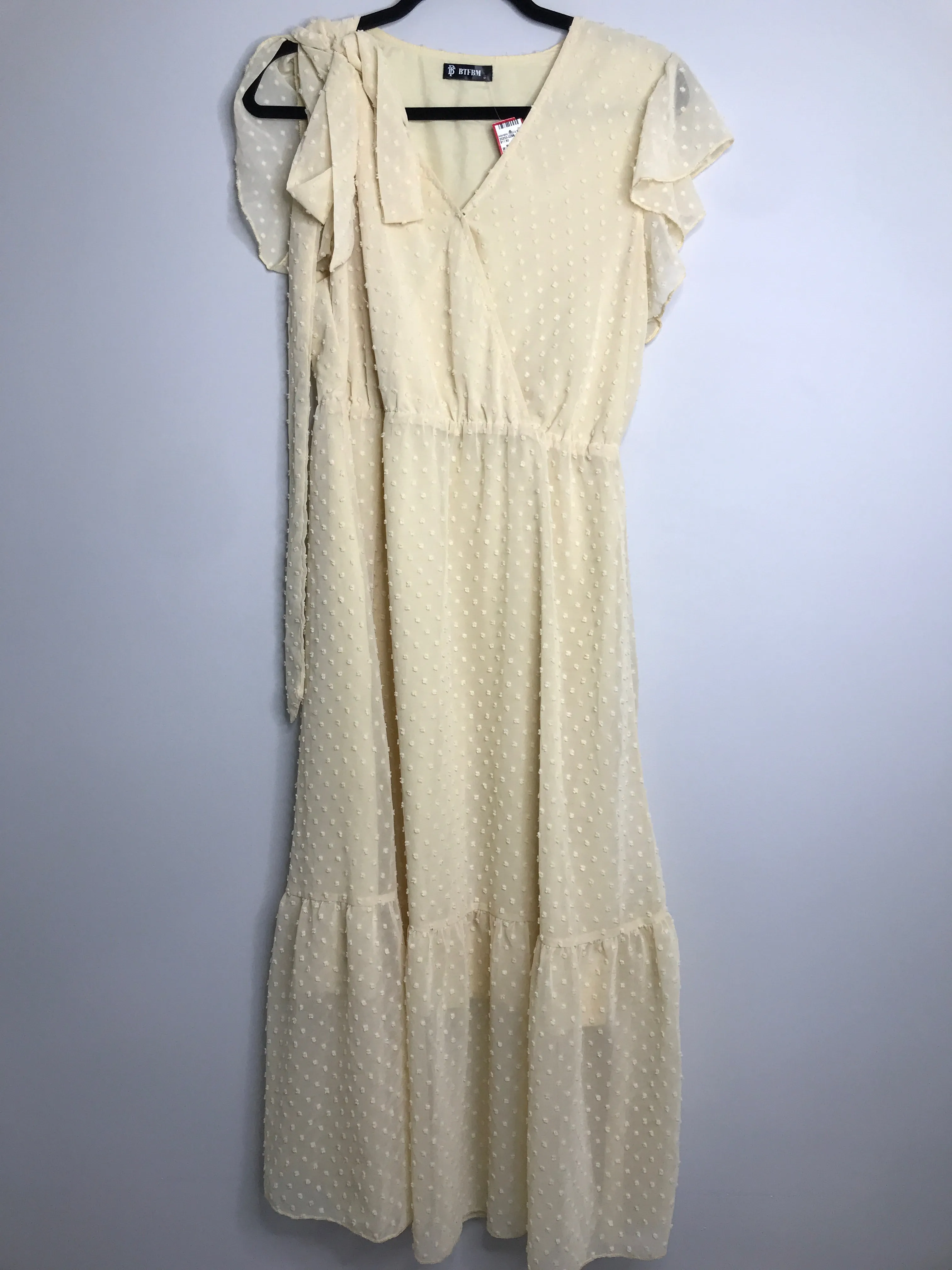 Womens Size Med Misses Cream Btfbm - Dress